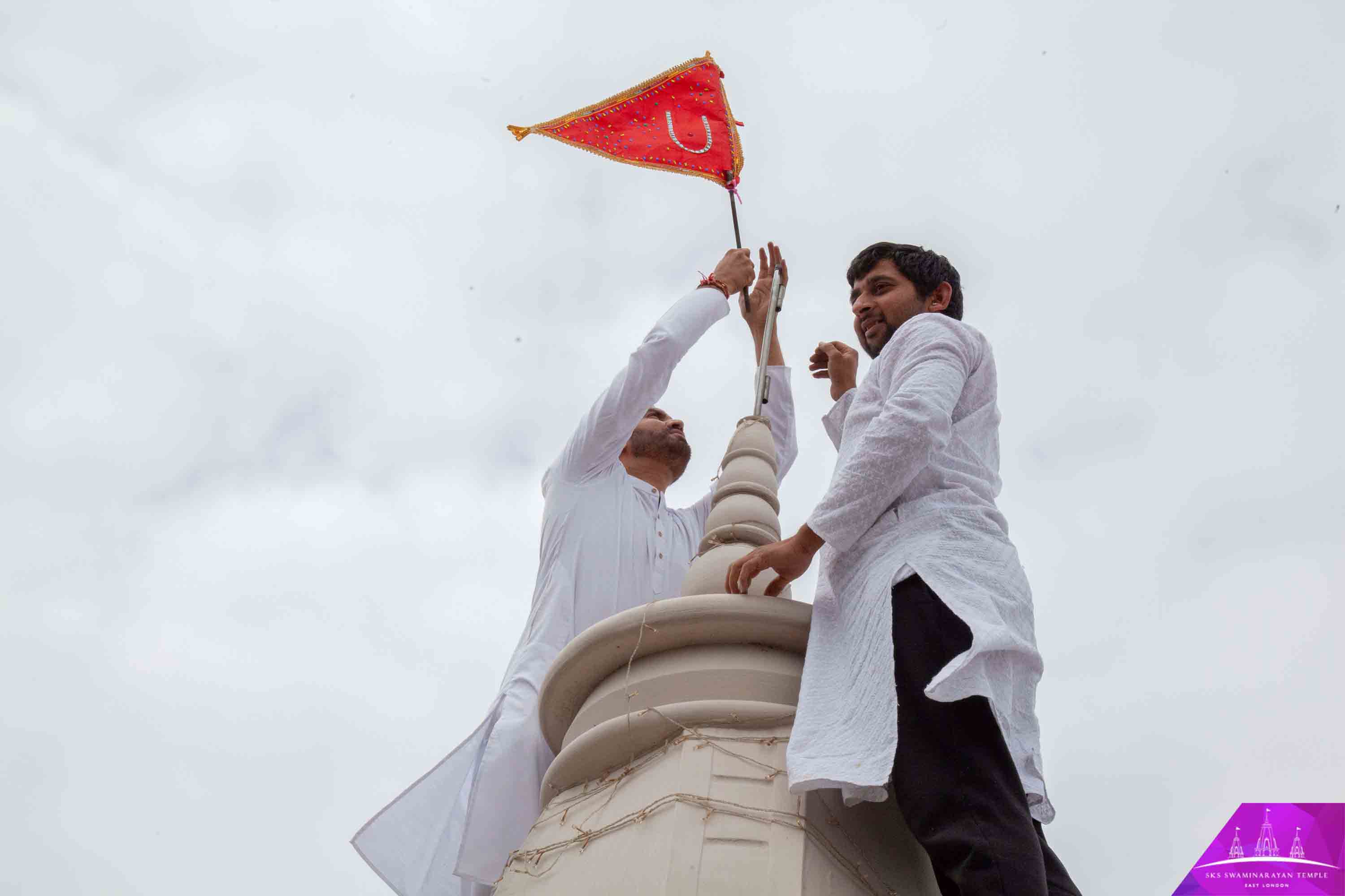 ©1987-2017 SKS Swaminarayan Temple East London
